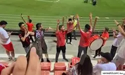 شور و حال تماشاگران تراکتور با ورود ستاره‌ها