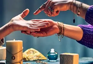  بازگشت رمل و اسطرلاب در اقتصاد اضطراب و بازار خرافه / وقتی ستاره‌ها جای تحلیل را می‌گیرند