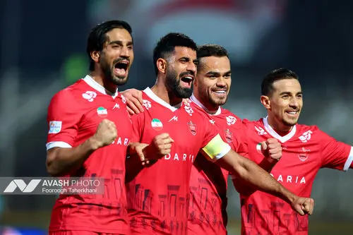 لیگ برتر فوتبال - پیکان و پرسپولیس