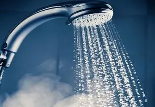 ادرار کردن زیر دوش خطرناک است؟