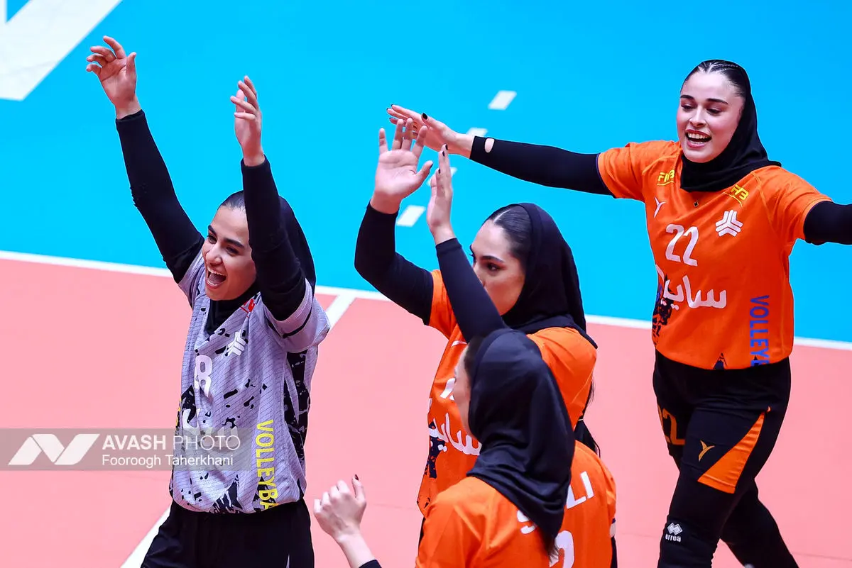 لیگ برتر والیبال زنان _ سایپا ۳ و نفت امیدیه صفر