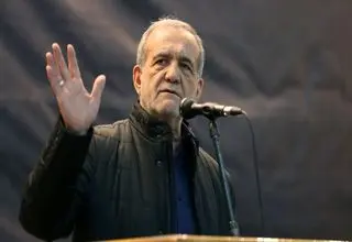 برای همه مشکلات راه حل وجود دارد به شرط این که دست به دست هم بدهیم