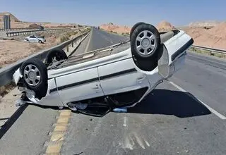 برخورد ۲ خودرو در اتوبان گرمسار ـ قم ۹ مصدوم برجا گذاشت