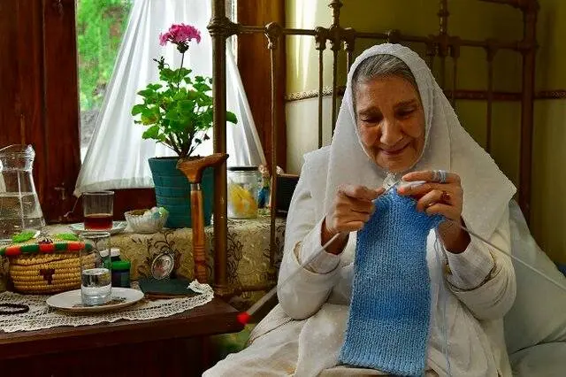  «این جمعیت قابل کنترل» به اکران آنلاین رسید