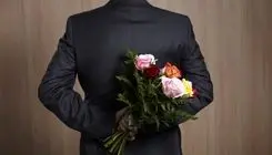 خواستگار عاشق طناب را گردن دختر جوان انداخت و کشید!