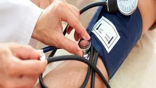 هر چند وقت یک‌بار باید فشار خون را اندازه گرفت؟