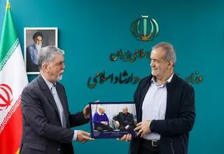 بازدید سرزده رئیس‌جمهور از وزارت فرهنگ و ارشاد اسلامی