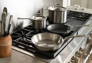 ایمنی ظروف چدنی بیشتر است یا استیل؟