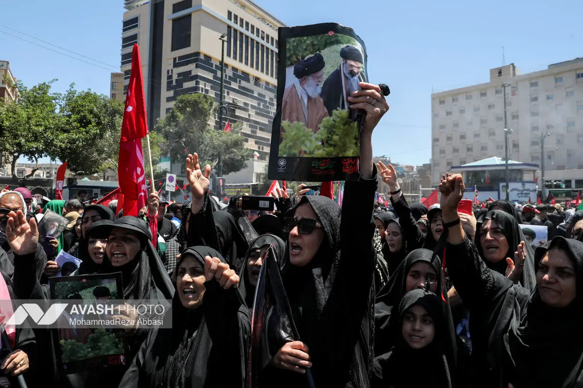 مراسم تشییع پیکر مطهر رهبر شهید انقلاب - مشهد