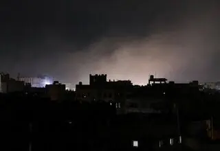 حمله هوایی آمریکا به یمن: ۱۱۷ کشته و ۲۲۱ زخمی در حملات اخیر