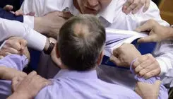 راه برون‌رفت از سایه افراطی‌گری بر فضای سیاسی ایران