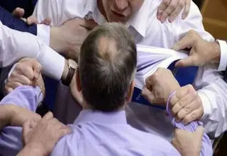 راه برونرفت از سایه افراطیگری بر فضای سیاسی ایران