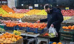 واسطه‌گری گسترده از مزرعه تا سفره عامل افزایش قیمت میوه