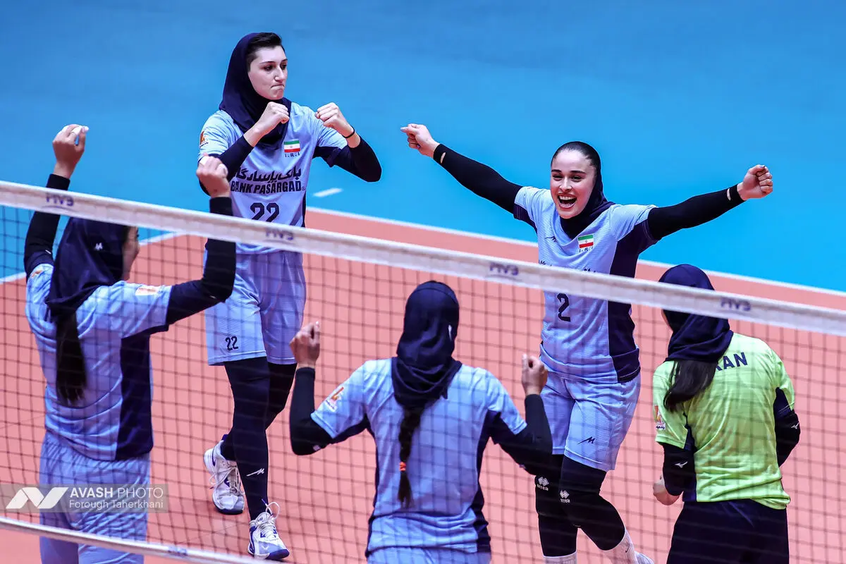 بازی تدارکاتی تیم ملی بزرگسال والیبال با تیم زیر ۱۸ سال