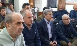 حضور احمدی نژاد در مراسم ختم خواهر مشایی