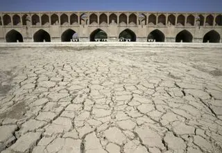 نسل زد و خشکی زاینده رود