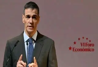 اسپانیا حریم هوایی خود را به روی جنگنده‌های آمریکایی بست