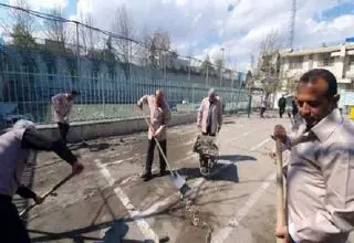 آواربرداری و تعمیرات مدارس آسیب‌دیده در حملات دشمن متجاوز آغاز شد