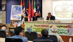 «تئاتر سایه عروسکی در ایران مهجور مانده است»