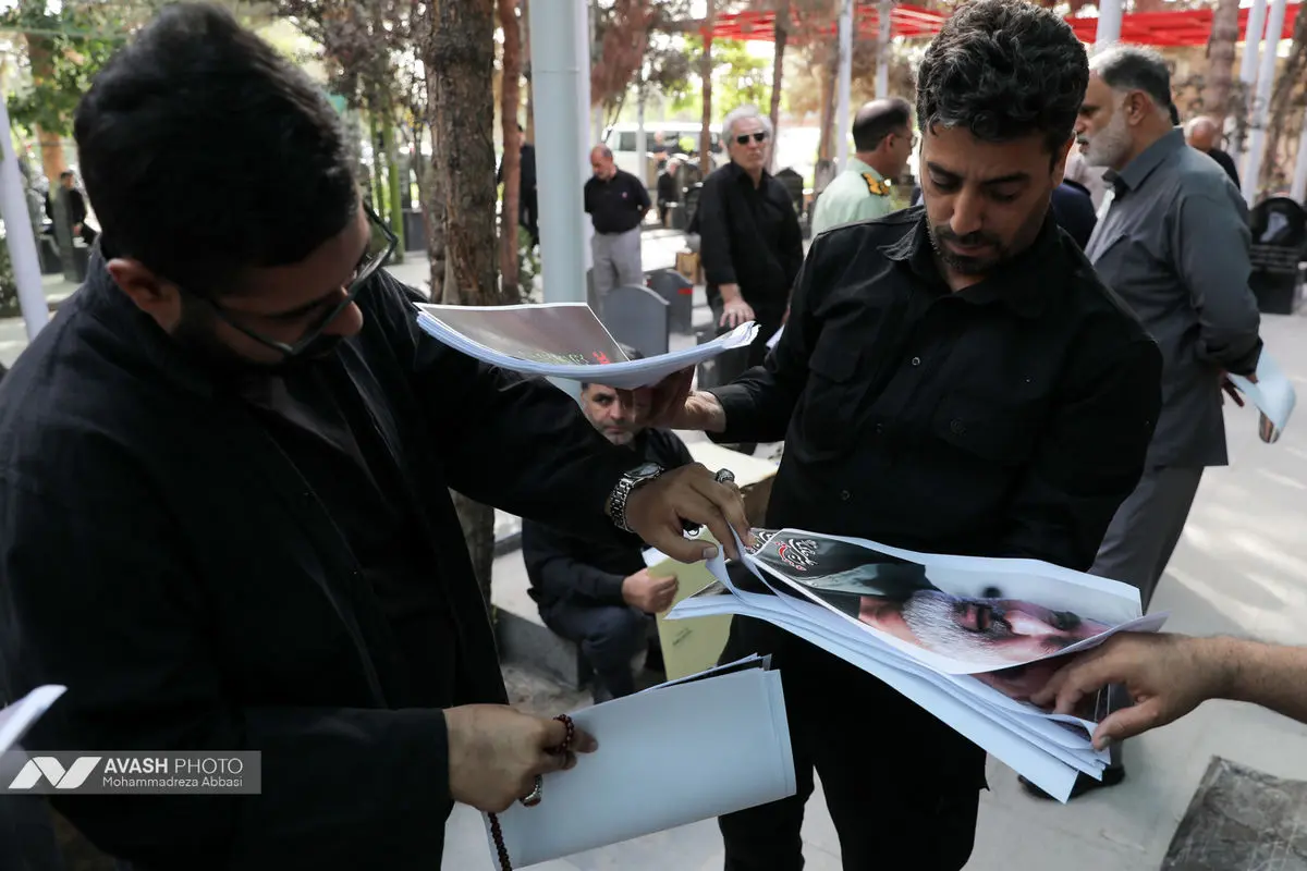 مراسم تشییع پیکر سردار حاجی زاده
