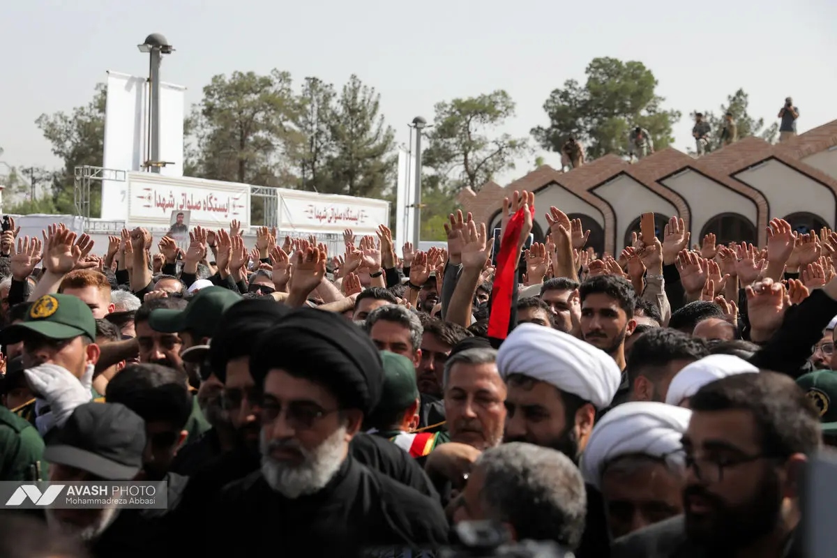 مراسم تشییع پیکر سردار حاجی زاده