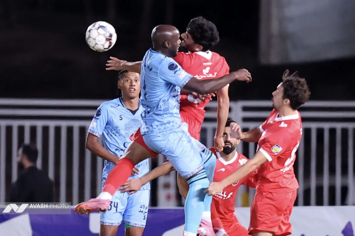چادرملو و پرسپولیس