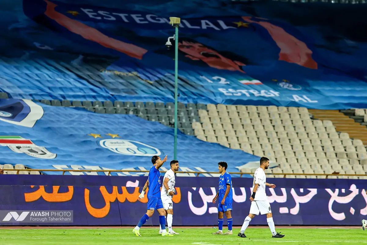 لیگ برتر فوتبال - استقلال و چادرملو