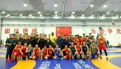 مربیگری اسطوره کشتی فرنگی دنیا در چین
