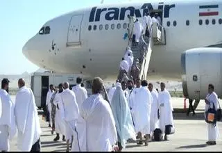 بازگشت حجاج بیمار با اولین پرواز به کشور
