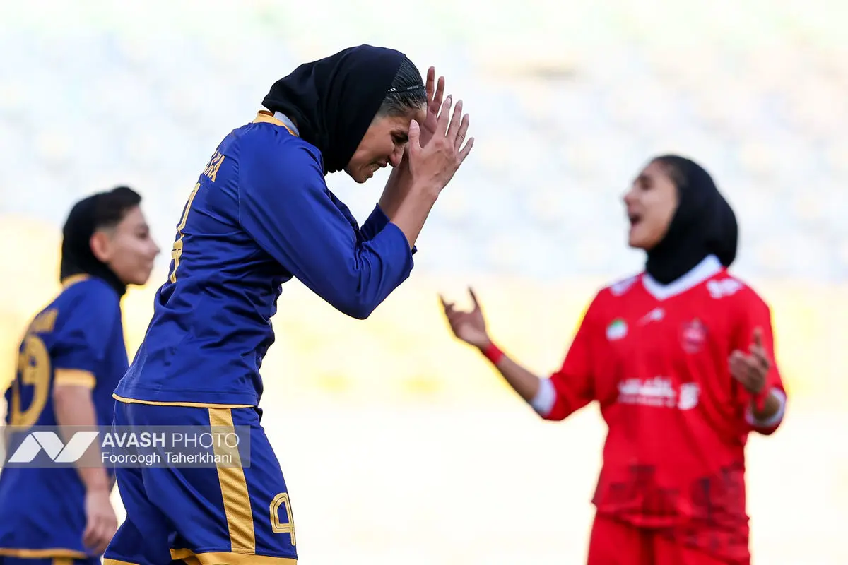 لیگ برتر فوتبال زنان - پرسپولیس و خاتون بم