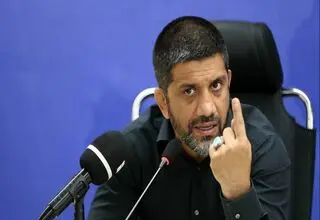 دبیر سارق خانه اش را دستگیر کرد