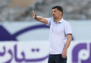حسینی: بازیکن ما به استقلال پنالتی هدیه داد