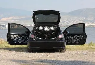توقیف در انتظار خودروهای نمایشی