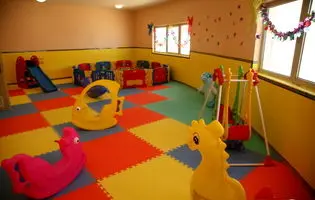 بحران مهدکودک‌ها در دوران آتش‌بس/ ادامه تعطیلی مهدها و سرگردانی کودکان و والدین
