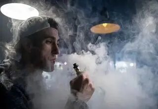مرگ ۵۰ هزار ایرانی در سال با سیگار و قلیان