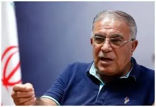 روشن در گفت‌وگو با آوش: بعید می دانم جباری تا آخر فصل بماند!