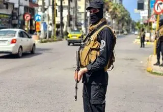 نیروهای وابسته به الجولانی به حالت آماده باش درآمدند 
