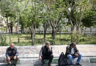معمای چند مجهولی در بازار کار ایران/ چرا ایرانی‌ها دنبال شغل نمی گردند؟