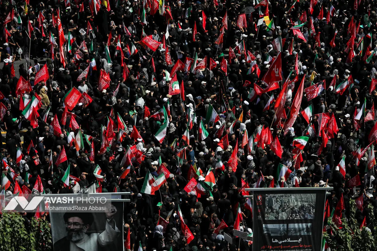 مراسم تشییع پیکر مطهر رهبر شهید انقلاب در تهران -