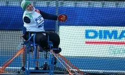 دارابیان: اقتدارمان را مدیون رهبرمان هستیم/ جنگ امروز، جنگ اسلام است