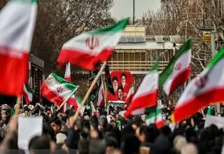 وحدت مکرّراً و مؤکّداً تذکر داده شد