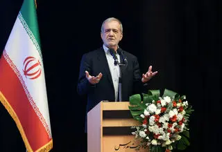 پزشکیان: اداره کشور با شعار و دستور درست نمی‌شود