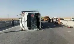 مرگ و مصدومیت ۱۳ کارگر در پی واژگونی یک مینی‌بوس در مصر