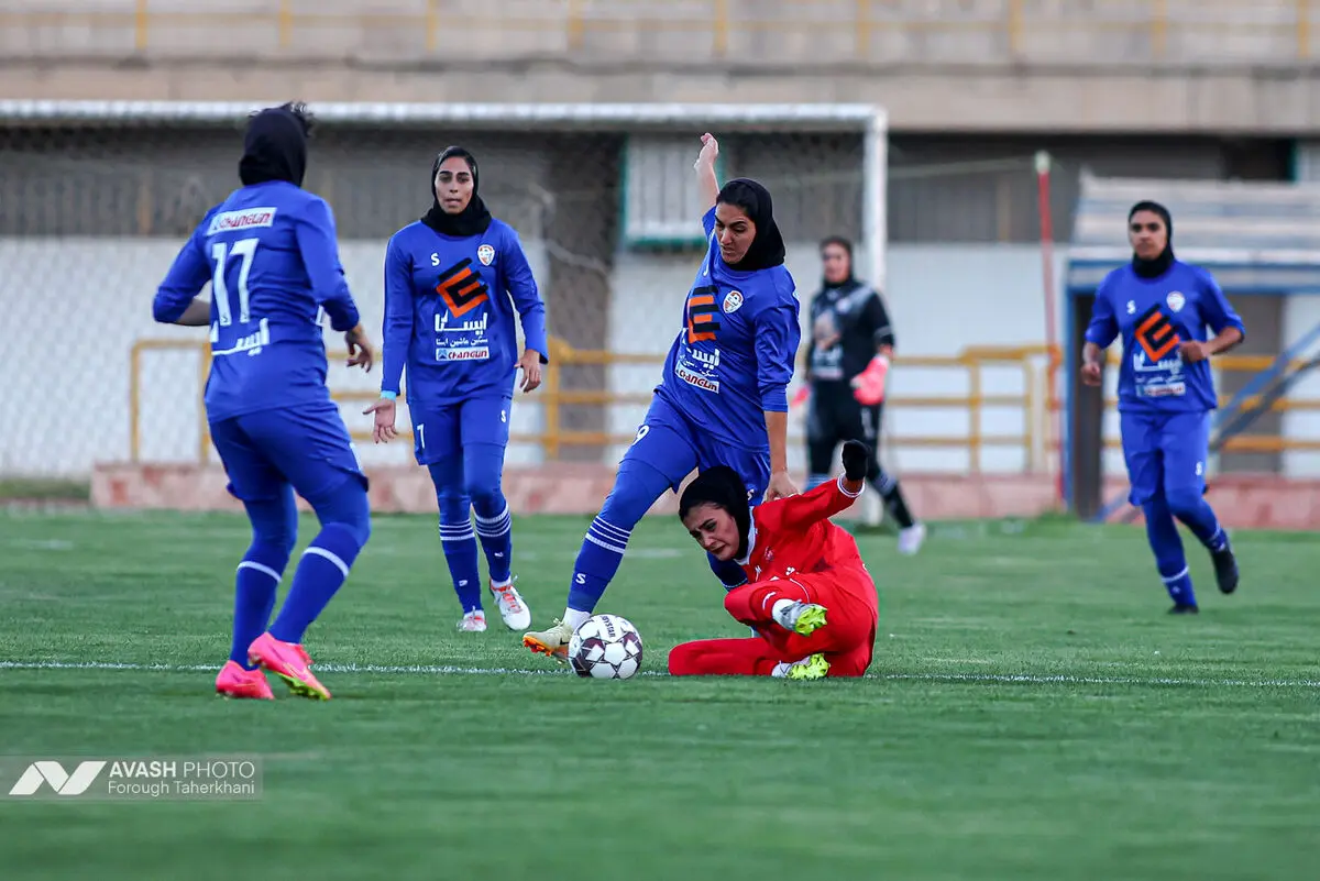لیگ برتر فوتبال زنان- ایستا البرز و پرسپولیس
