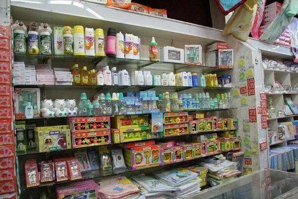 عرضه داروهای نوزادان در فروشگاههای سیسمونی