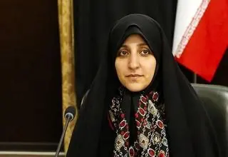 بهروزآذر در تیررس تندرو‌ها 