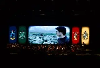 26 هزار پاترهد دست دوستی دادند/ پیش به سوی فیلم‌-کنسرت «بازی تاج و تخت»