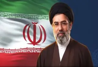 رهبر انقلاب: پایداری در راه مقاومت، نصرت الهی را در پی دارد