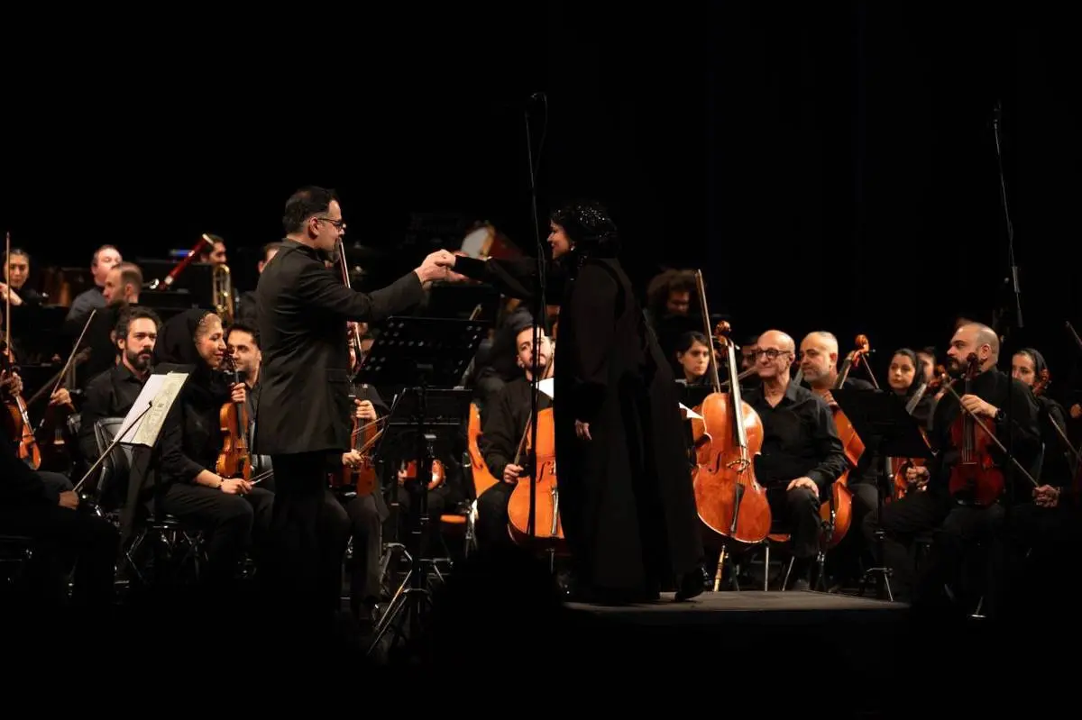 ارکستر سمفونیک تهران با رهبری بانوی موسیقیدان روس صحنه رفت