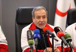 عراقچی: غیرمستقیم برای آمریکا پیام می‌فرستیم